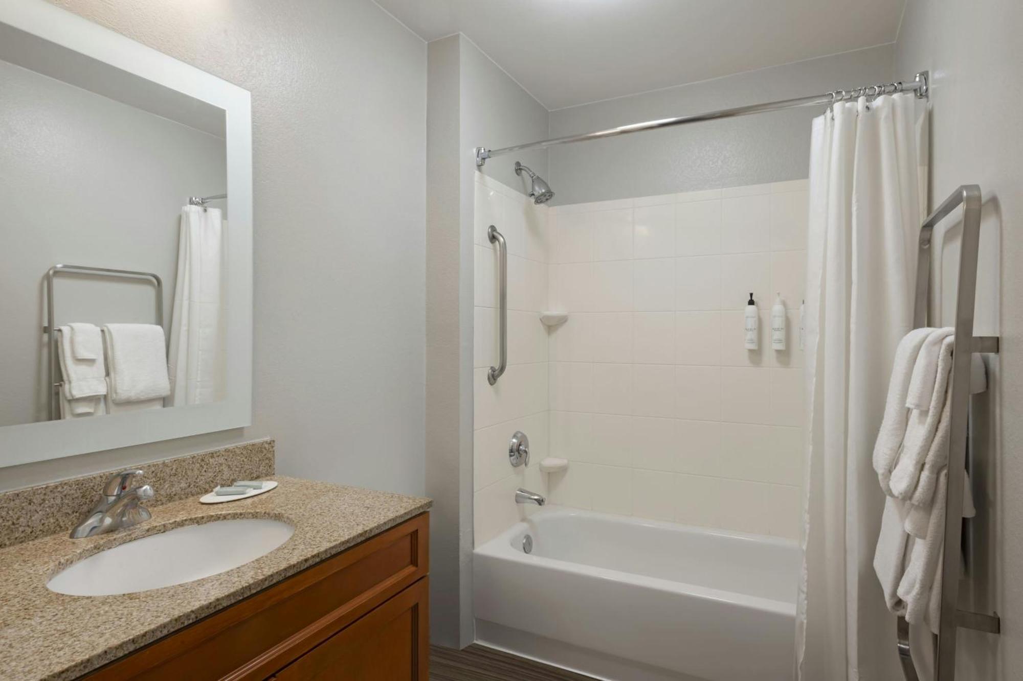 Towneplace By Marriott Ontario Airport Hotel