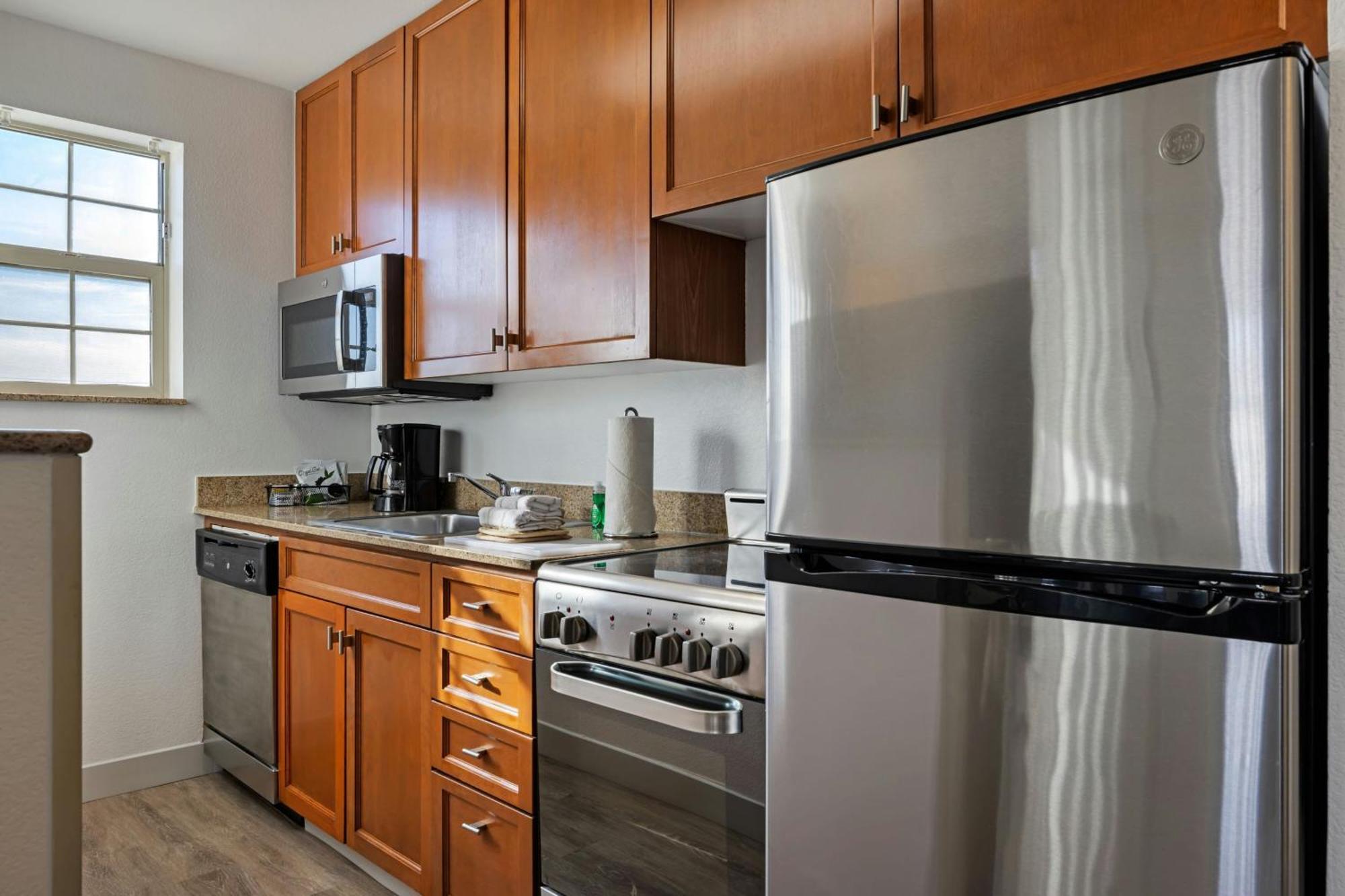 Towneplace By Marriott Ontario Airport 3*