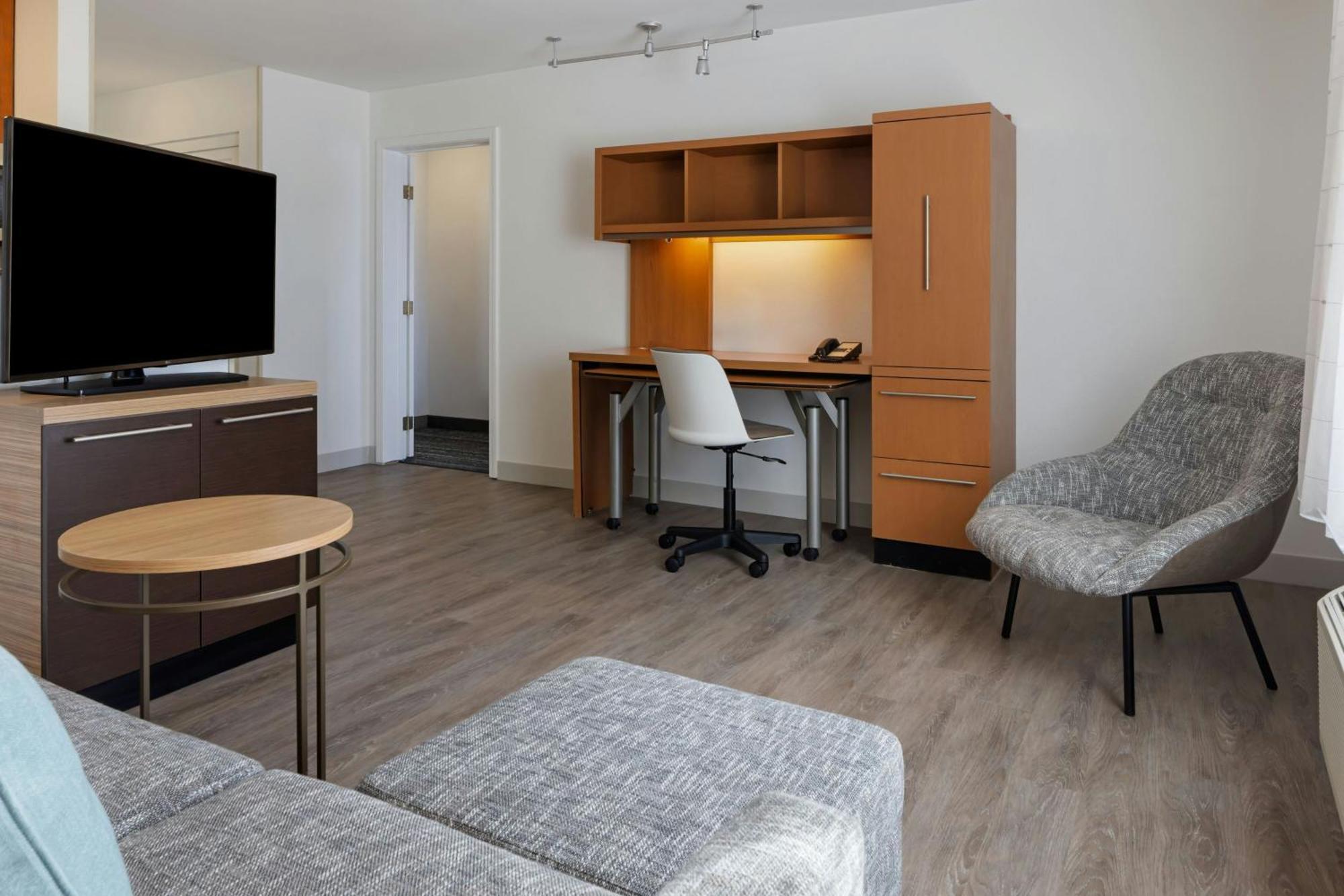 Hotel Towneplace By Marriott Ontario Airport 3*