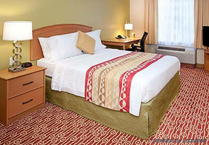 Towneplace By Marriott Ontario Airport Hotel 3*